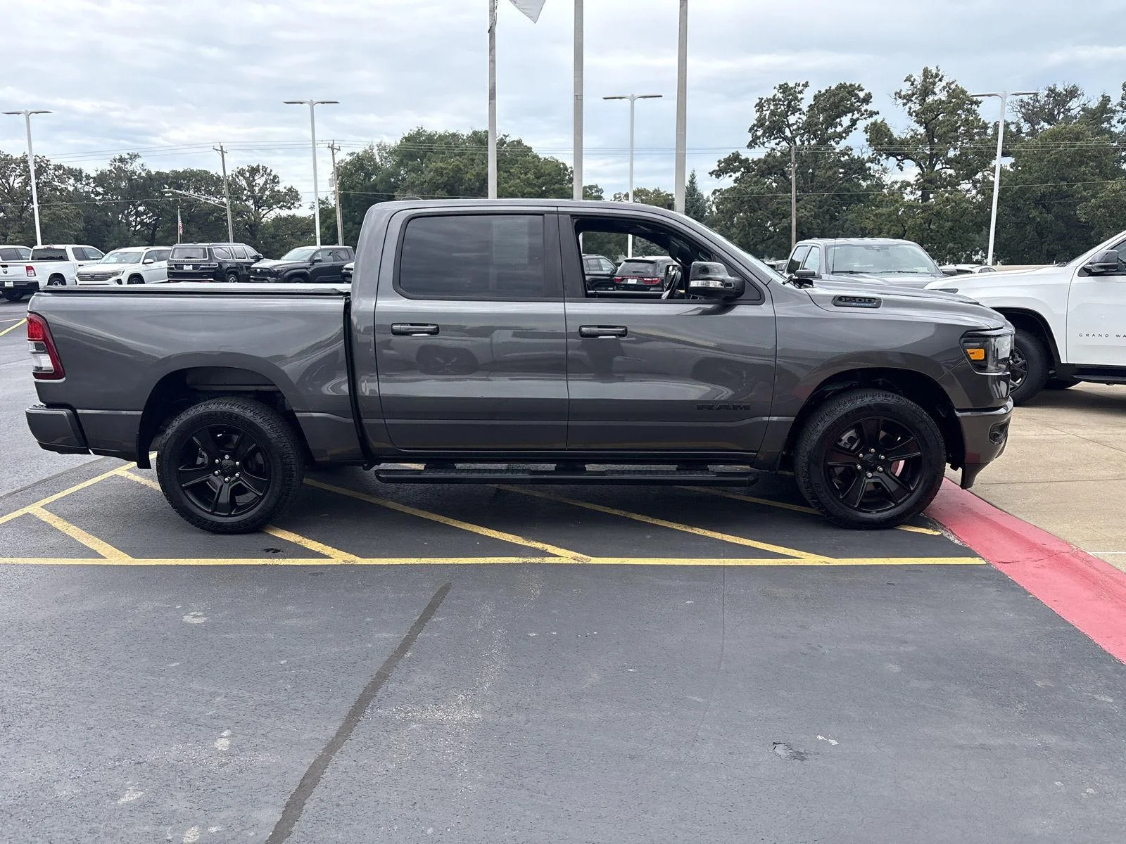 Used 2021 Granite Crystal Metallic Clearcoat Ram Big Horn image 4