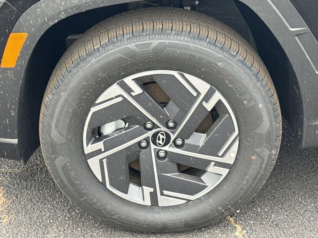 New 2025 Gray Hyundai Blue image 11