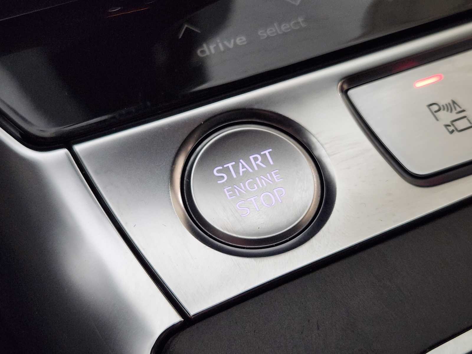 Used 2019 Mythos Black Metallic Audi Premium Plus image 21