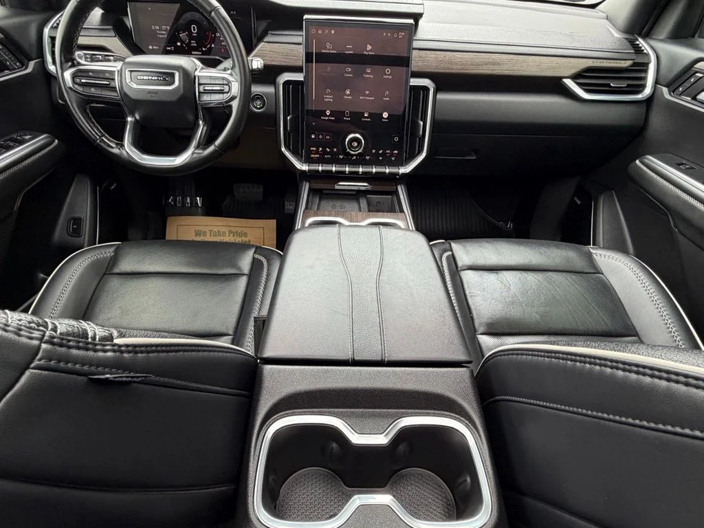 Used 2025 Black GMC Denali image 12