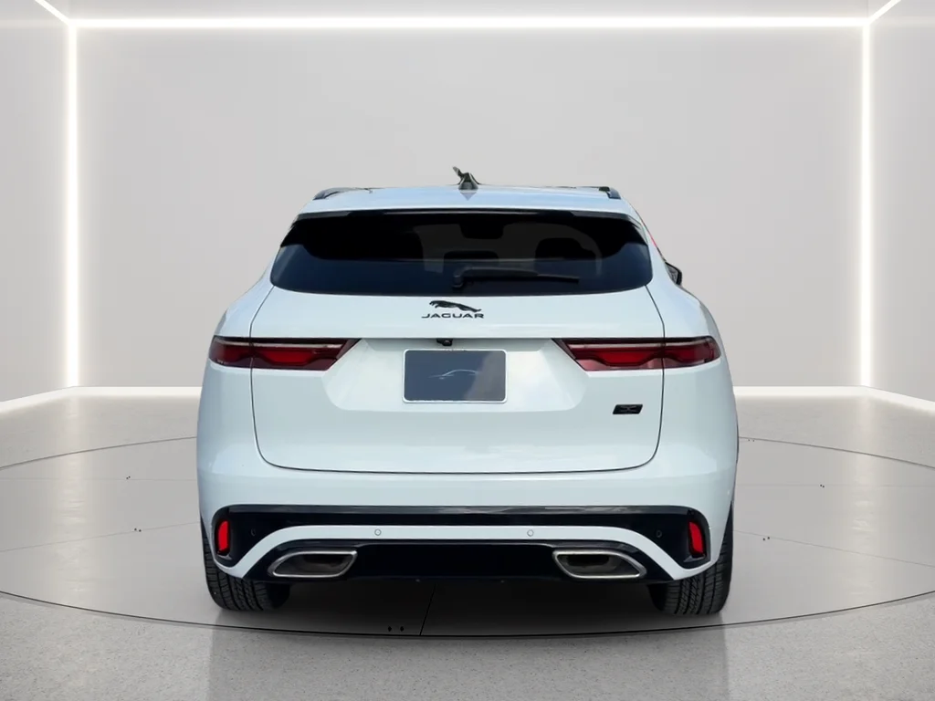 New 2026 Fuji White Jaguar P400 R-Dynamic S image 6