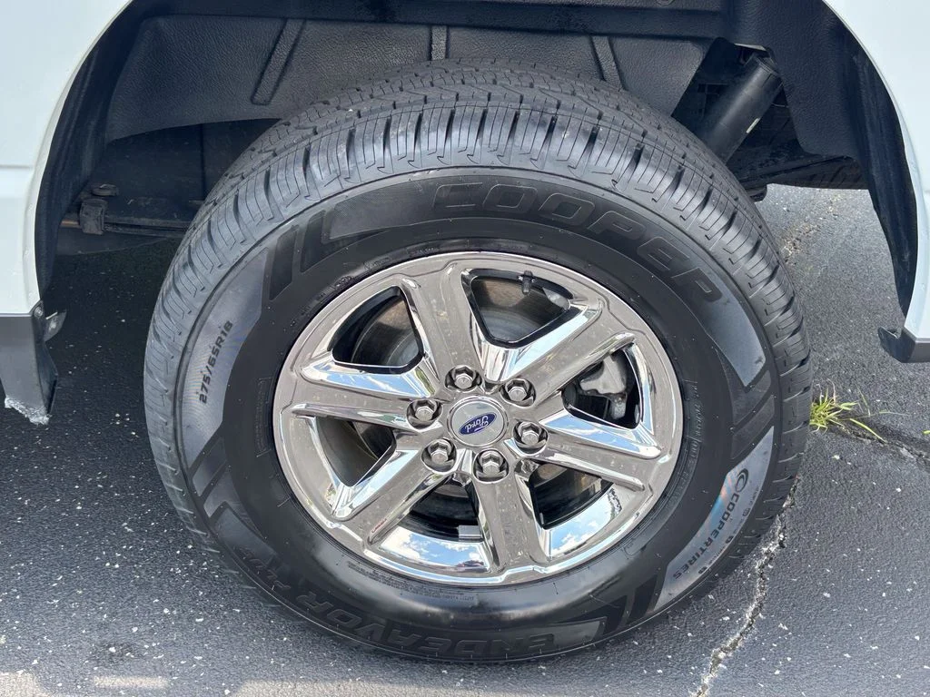 Used 2024 White Ford XLT image 10