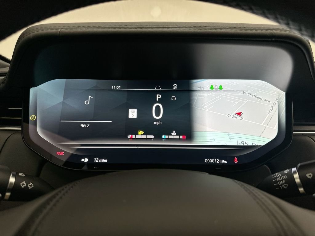New 2026 Fuji White Land Rover SE image 15