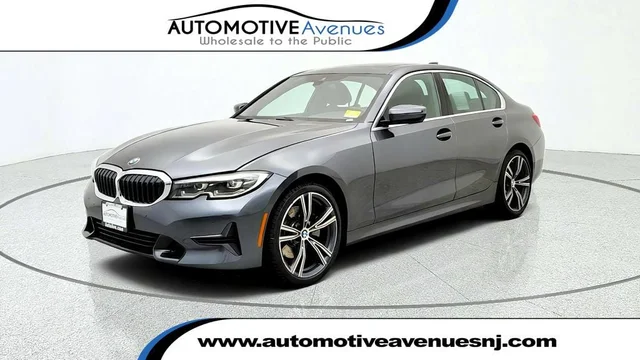 2021 BMW 3 Series 330i xDrive w/ Driving Assistance Pkg, Navigation & 19'' Wheels