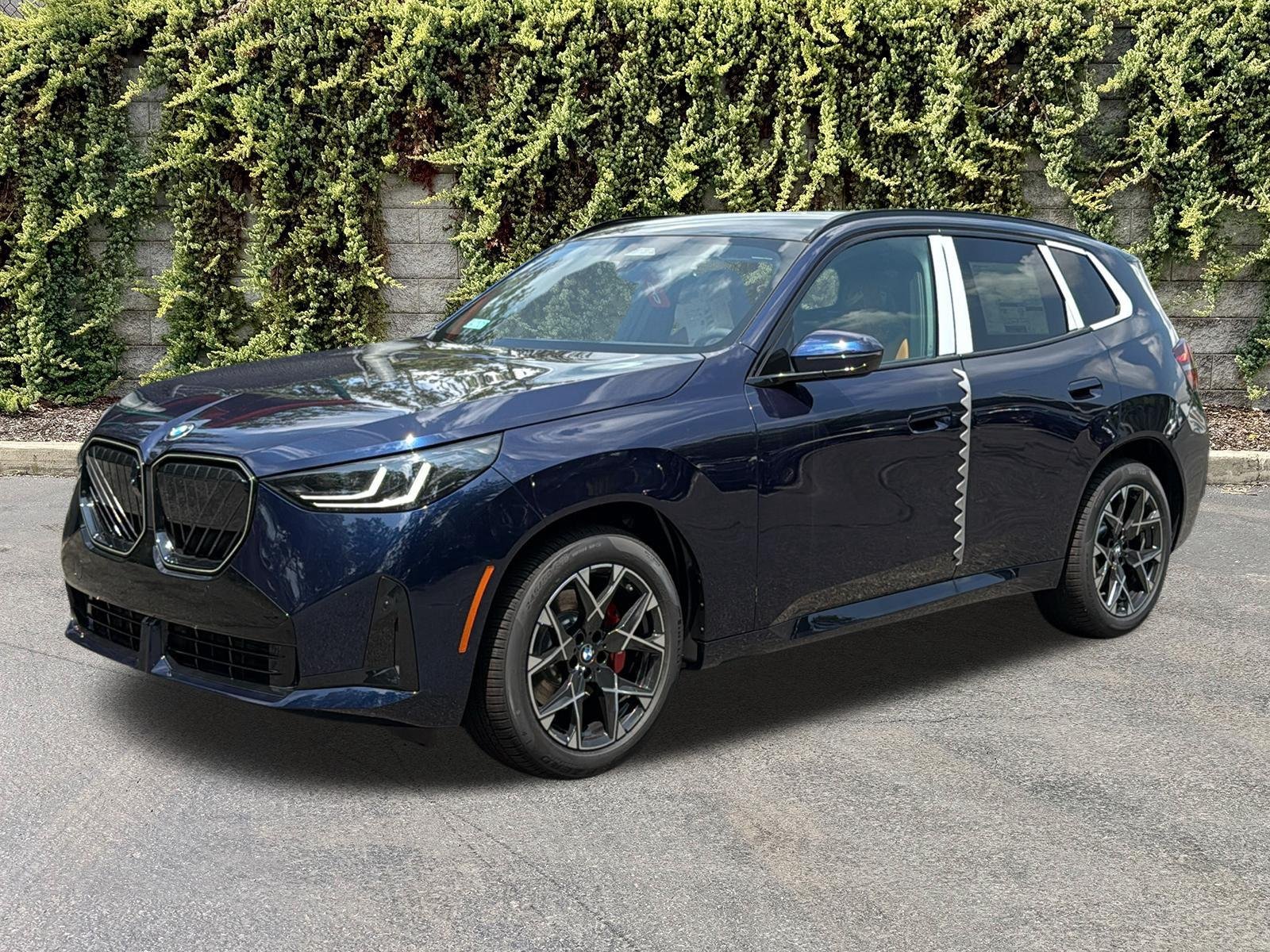 New 2026 Tanzanite Blue II Metallic BMW 30 xDrive image 3