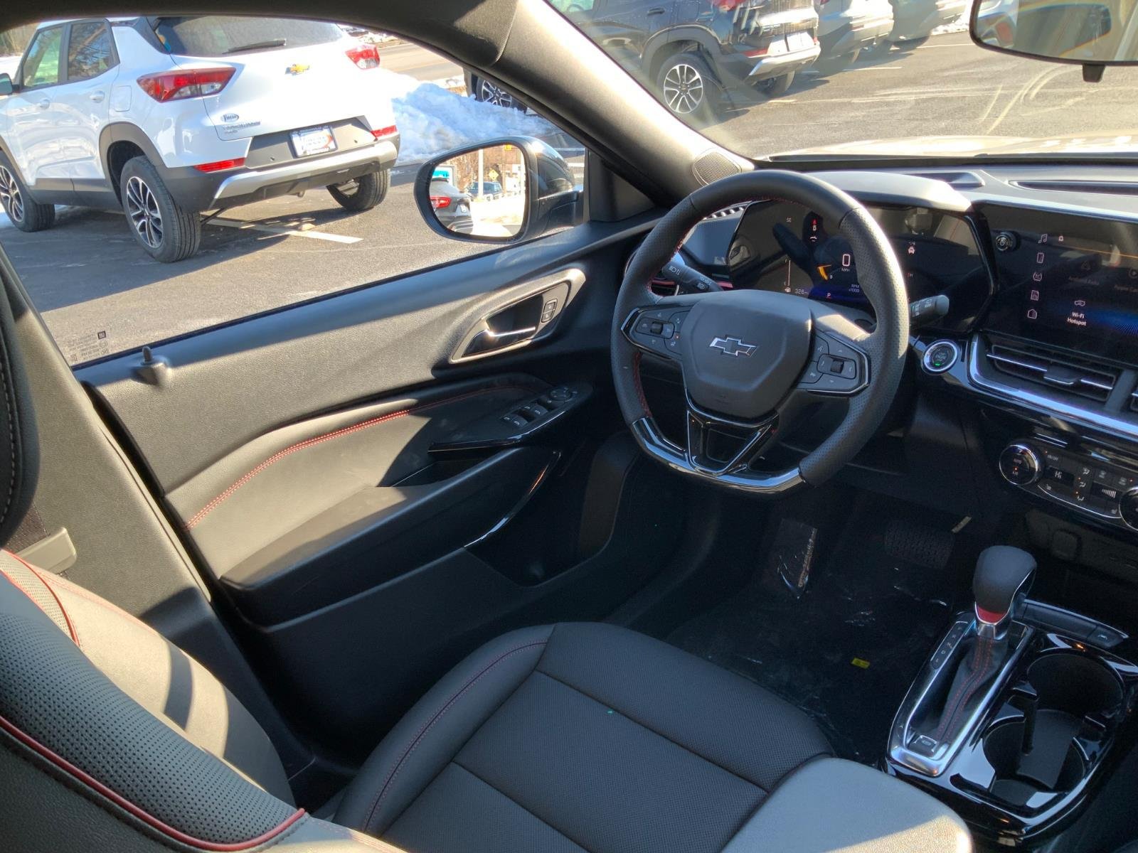 2026 Chevrolet Trax RS - Photo 14