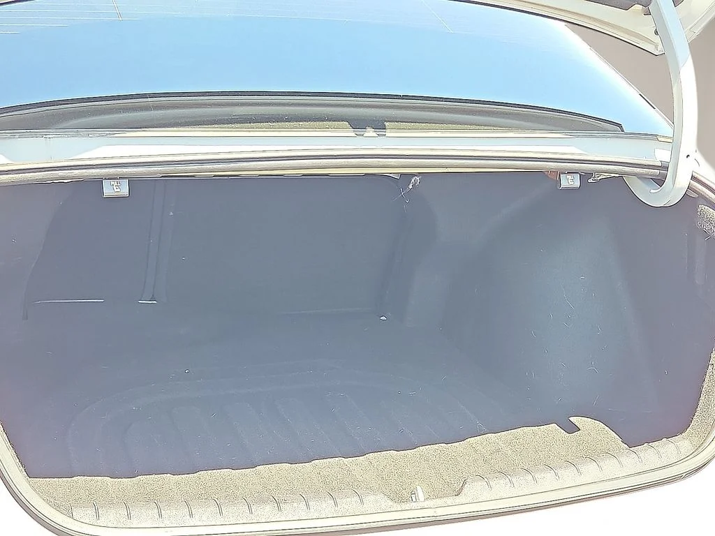 Used 2021 Gray Kia GT-Line image 9