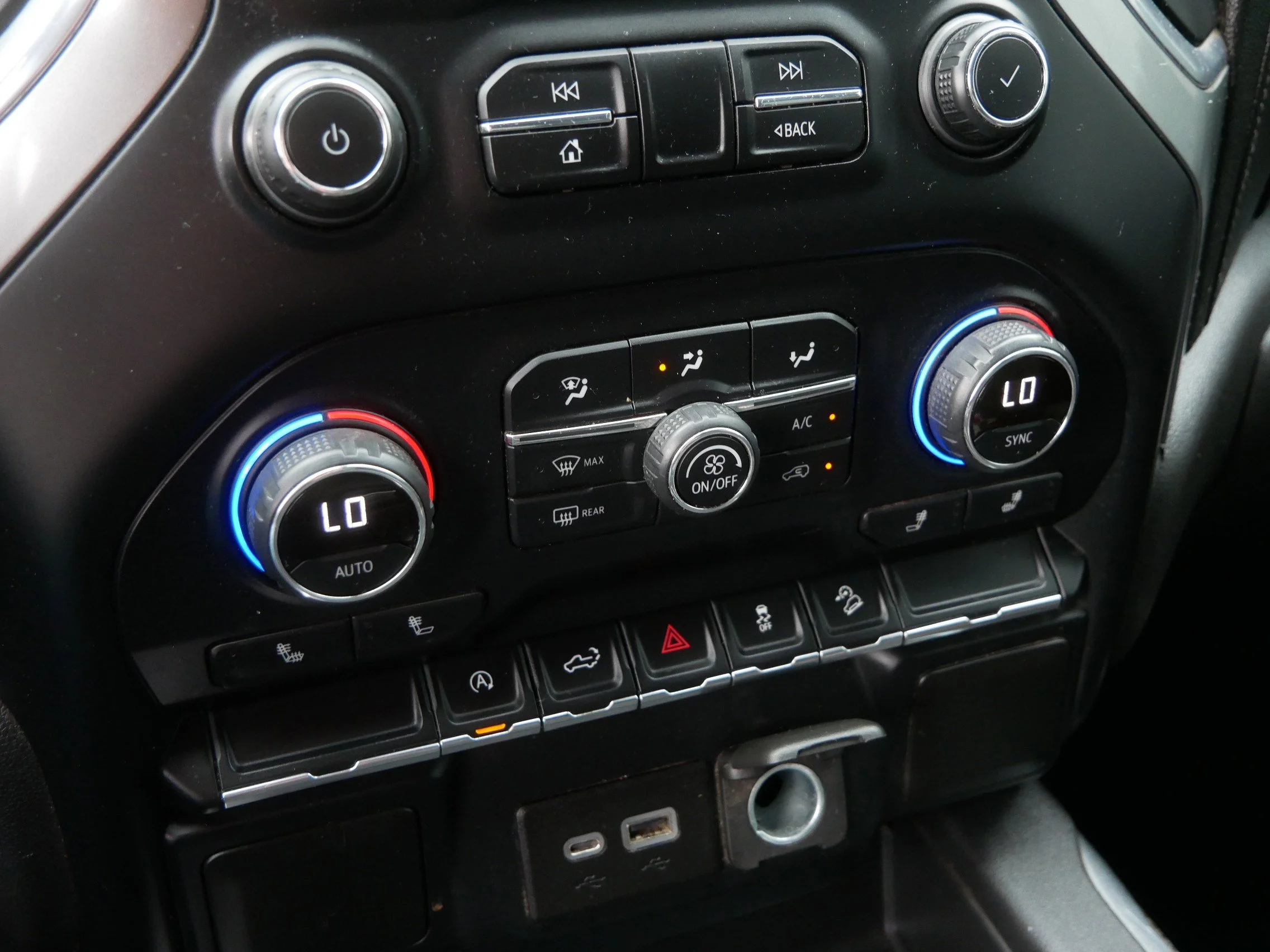 Used 2021 Northsky Blue Metallic Chevrolet LT Trail Boss image 27