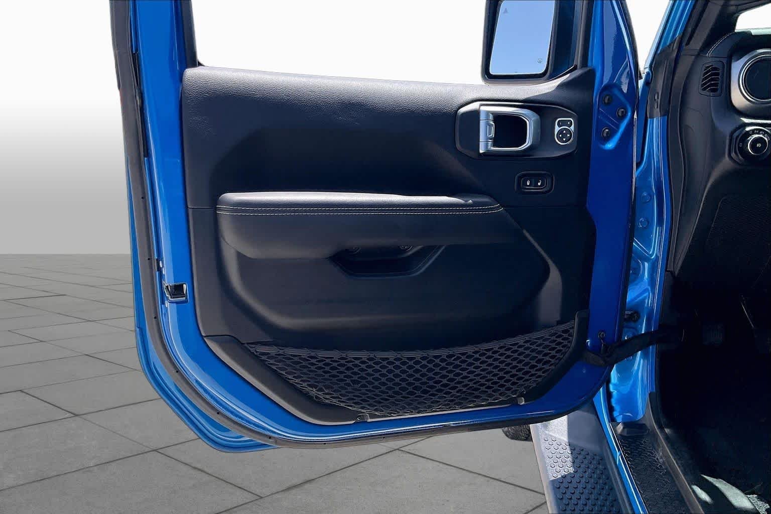 Used 2022 Hydro Blue Pearlcoat Jeep Unlimited Sahara image 20
