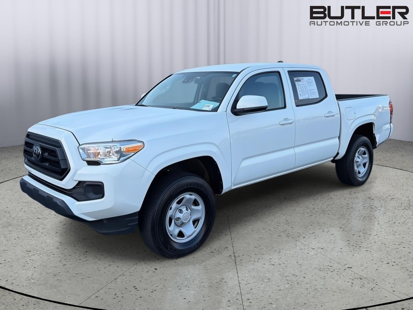 Used 2023 Ice Cap Toyota SR V6 image 1
