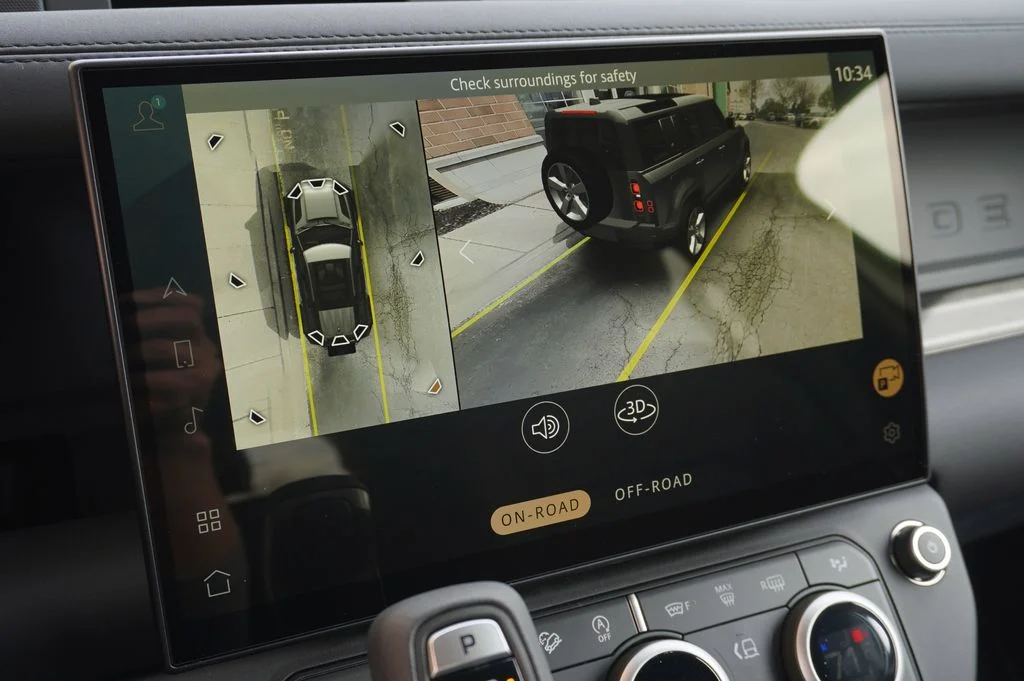 New 2026 Fuji White Land Rover S image 25