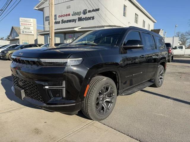 New 2026 High Gloss Black Exterior Paint Jeep Limited Altitude image 1