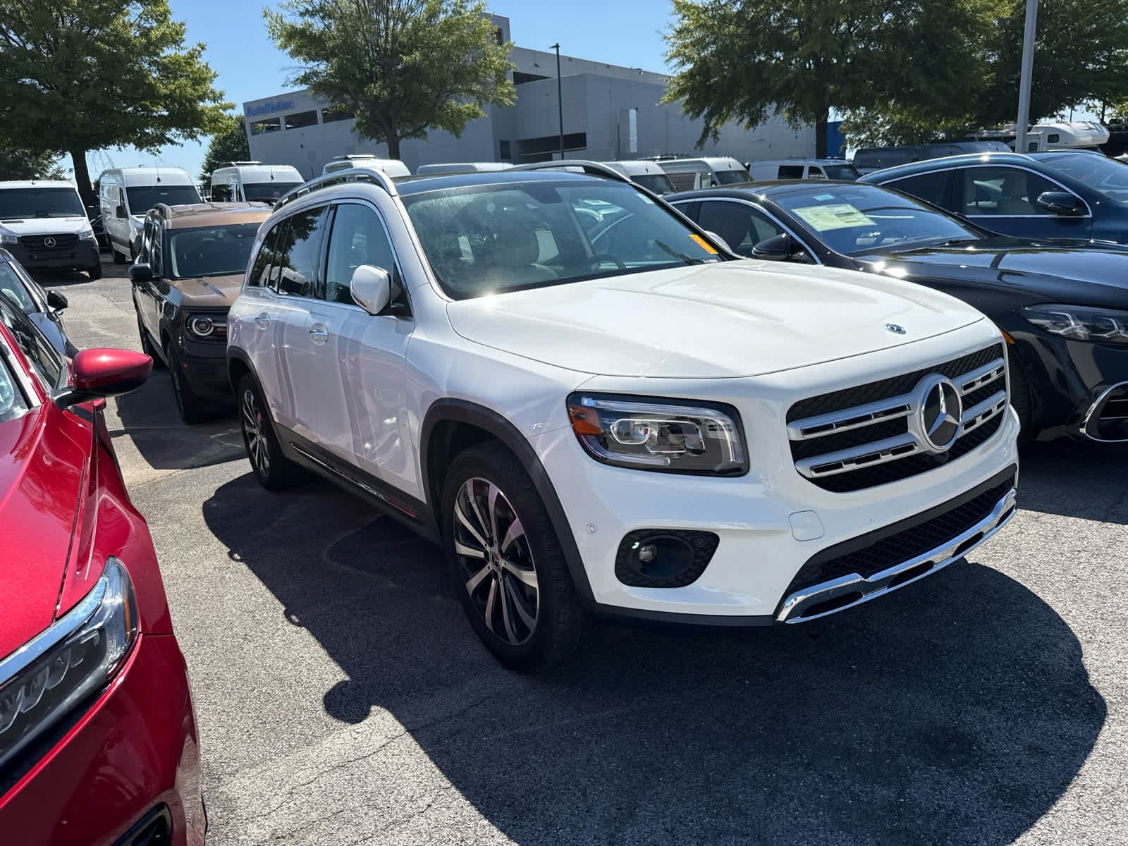Certified Used 2023 Polar White Mercedes-Benz GLB 250 image 4