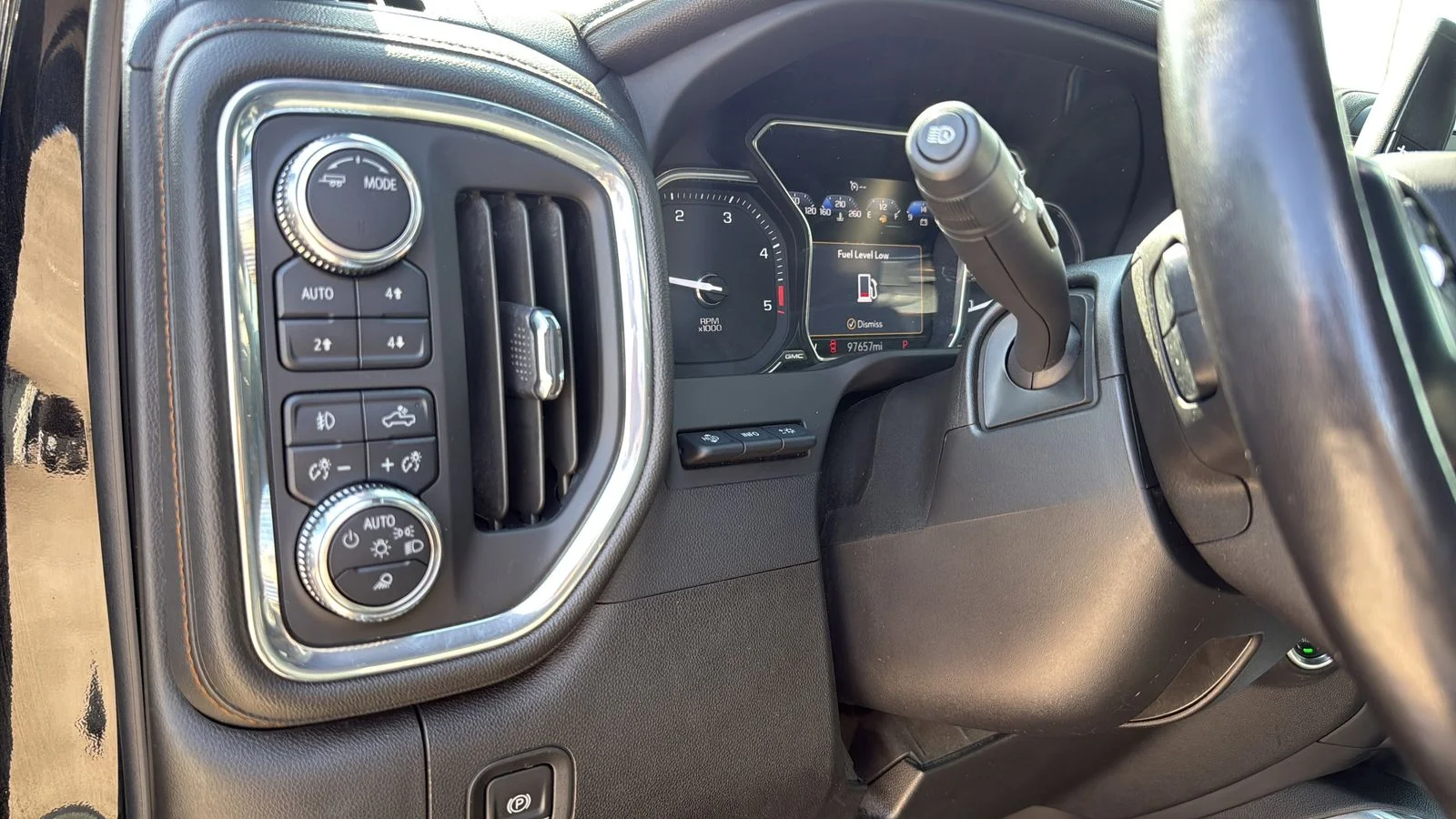 Used 2022 Black GMC AT4 image 15