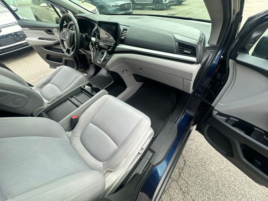 Used 2018  Honda EX image 33
