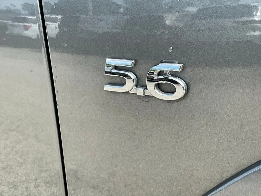 Used 2019 Gray INFINITI LUXE image 20