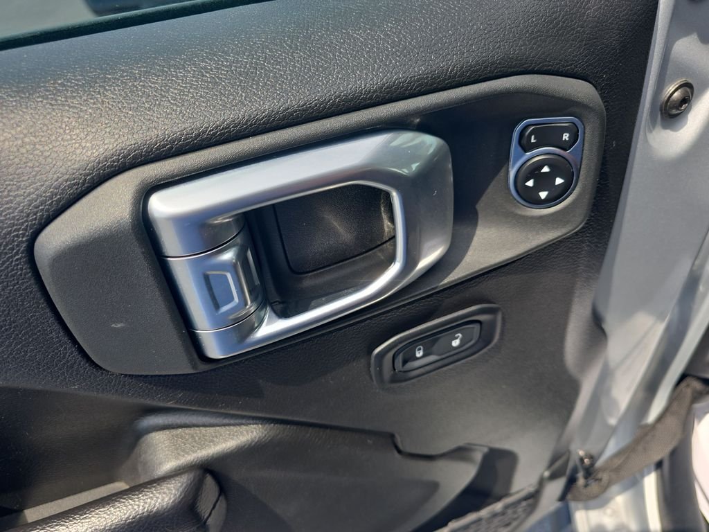Used 2024 Silver Jeep Rubicon 4xe image 11