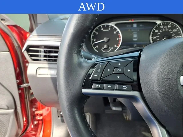 Used 2022 Red Nissan 2.5 SL image 19
