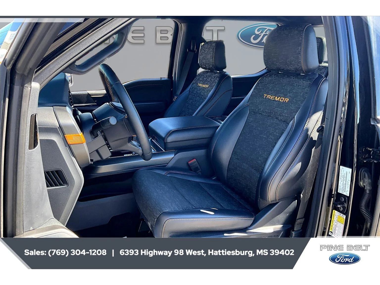 Used 2025 Agate Black Metallic Ford Tremor image 19