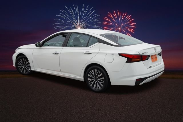 2025 Nissan Altima SV - Photo 8