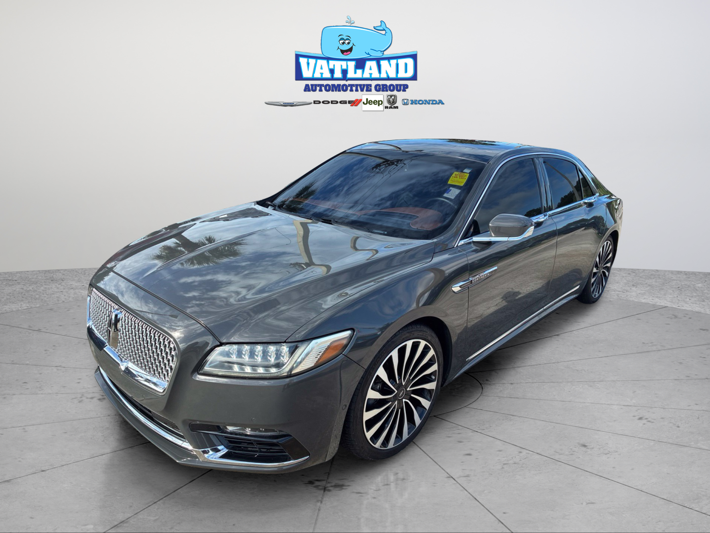 Used 2020 Gray Lincoln Black Label image 1