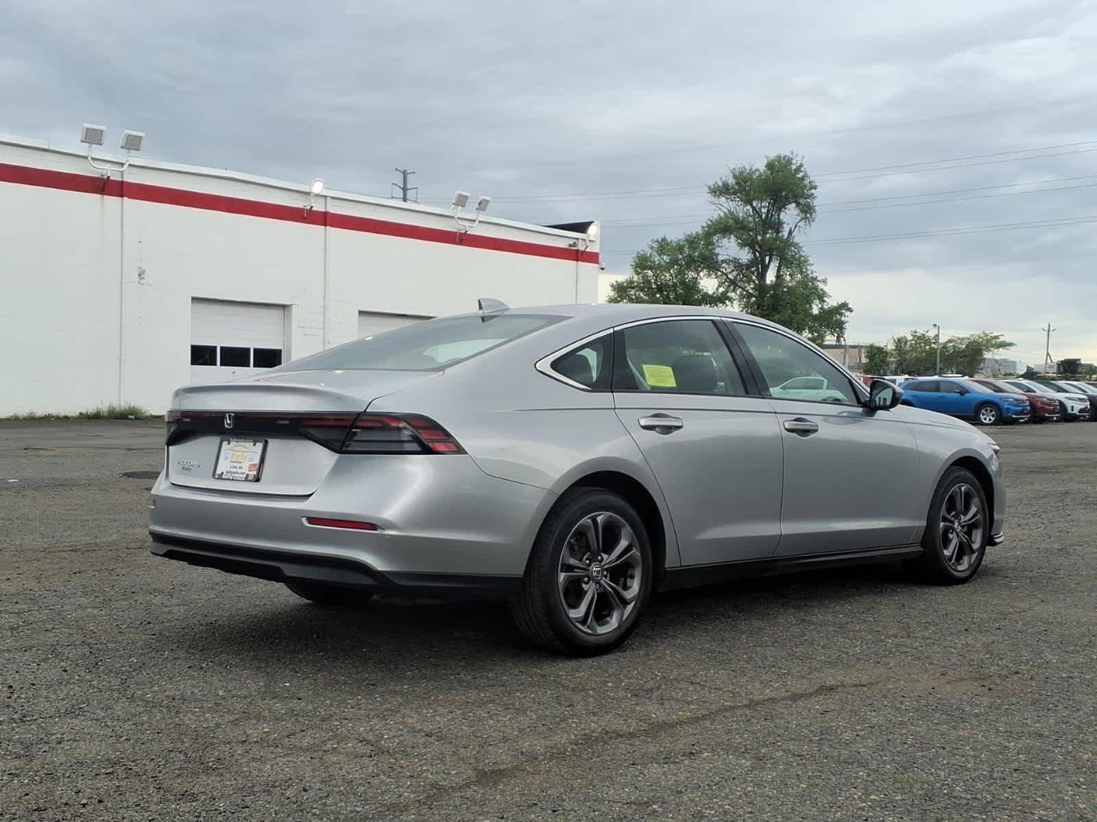 2023 Honda Accord EX - Photo 5