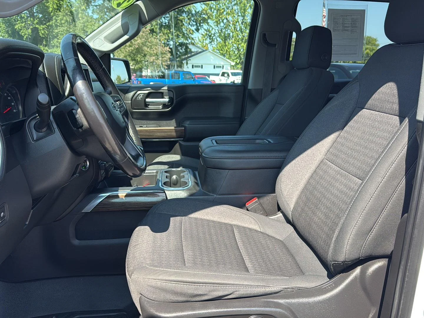 Used 2021 Silver Ice Metallic Chevrolet LT Trail Boss image 10