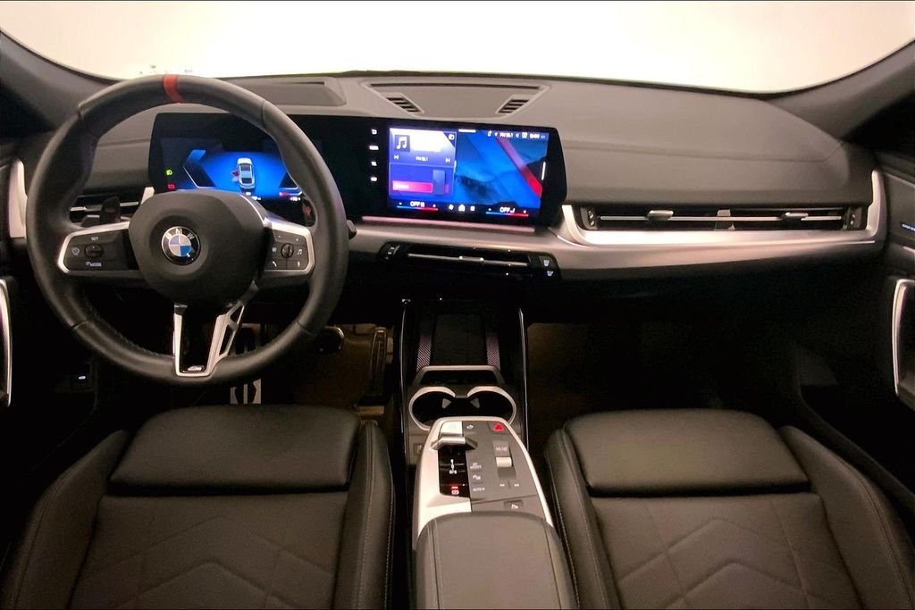 Used 2026 Cape York Green Metallic BMW  image 16
