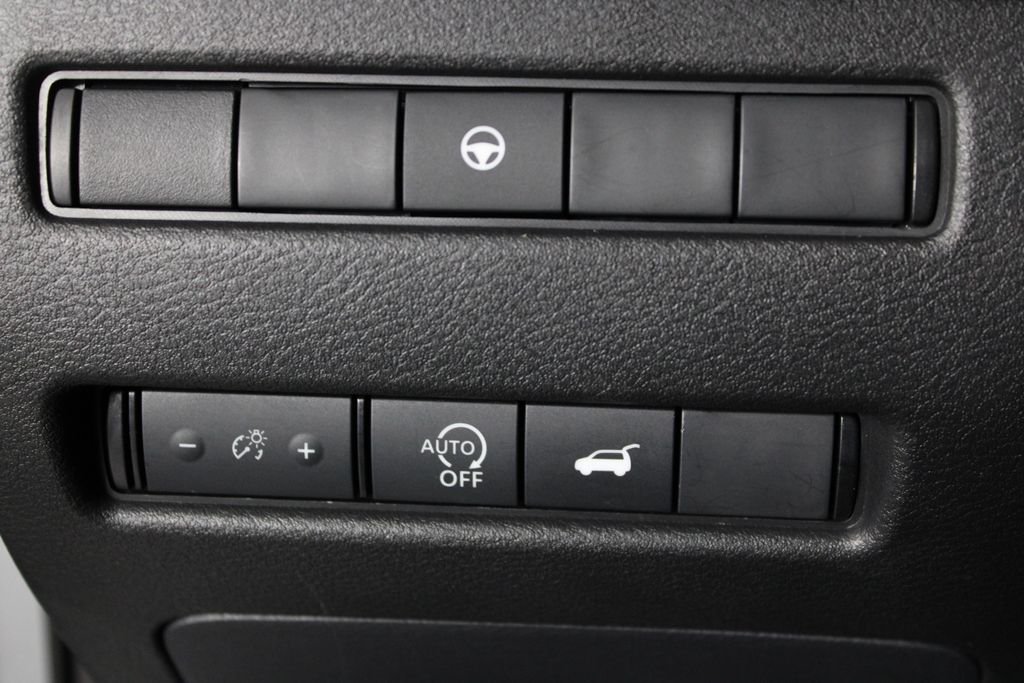 2024 Nissan Rogue SV - Photo 24