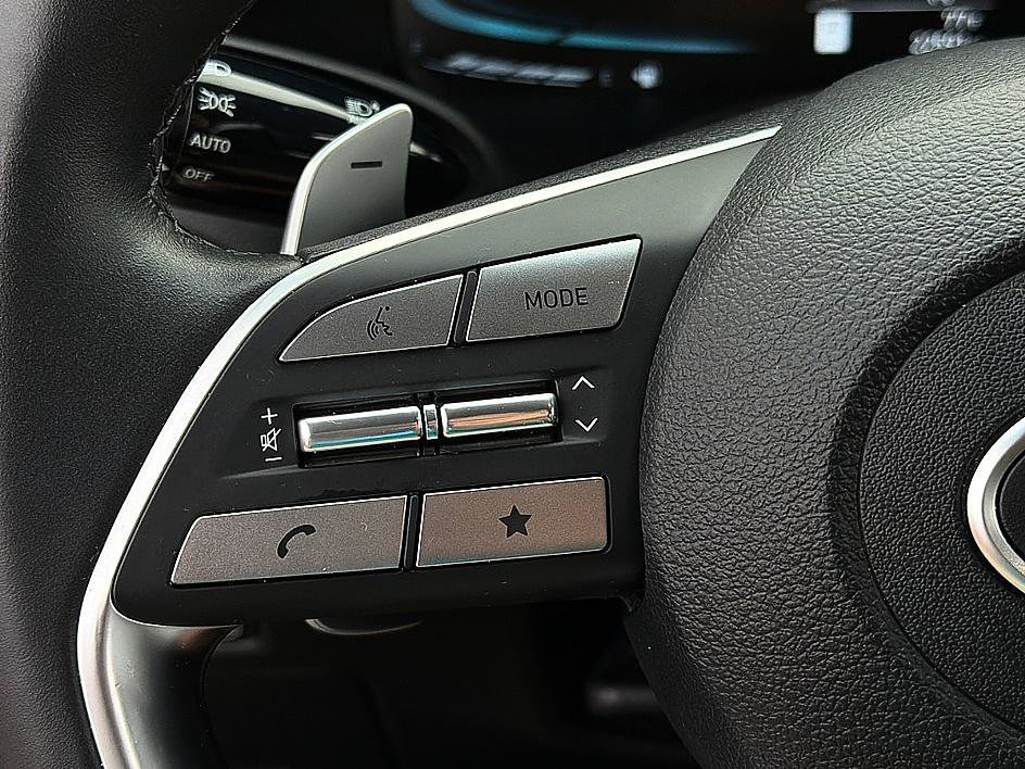 Used 2025 Typhoon Silver Hyundai SEL image 18