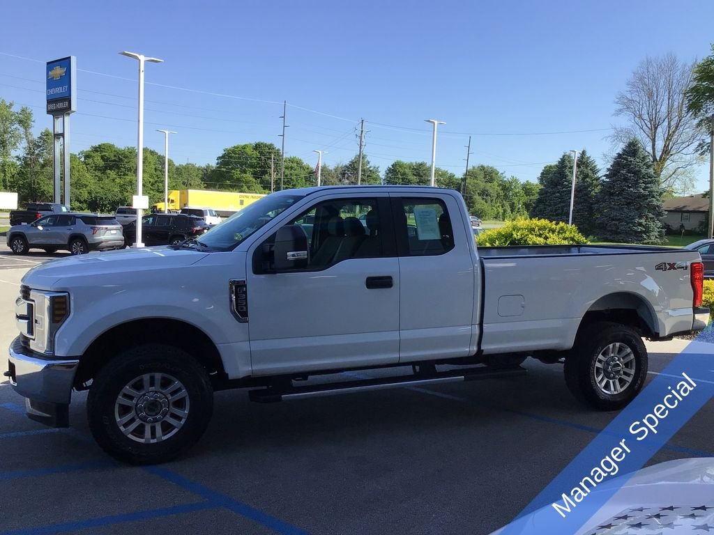 Used 2019 White Ford XL image 11