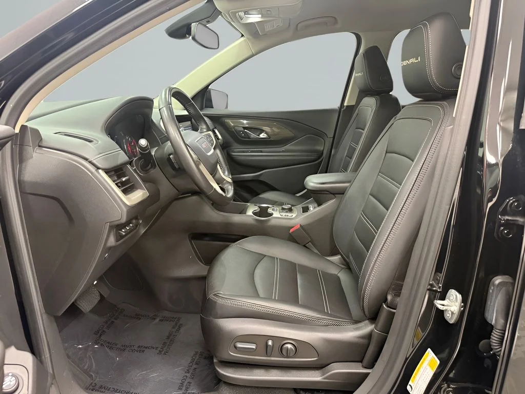 Used 2022 Black GMC Denali image 12