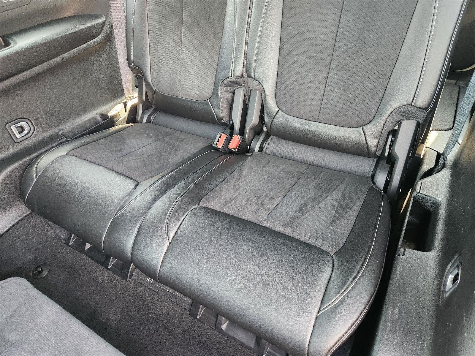 2023 Jeep Grand Cherokee L photo 32 of 34