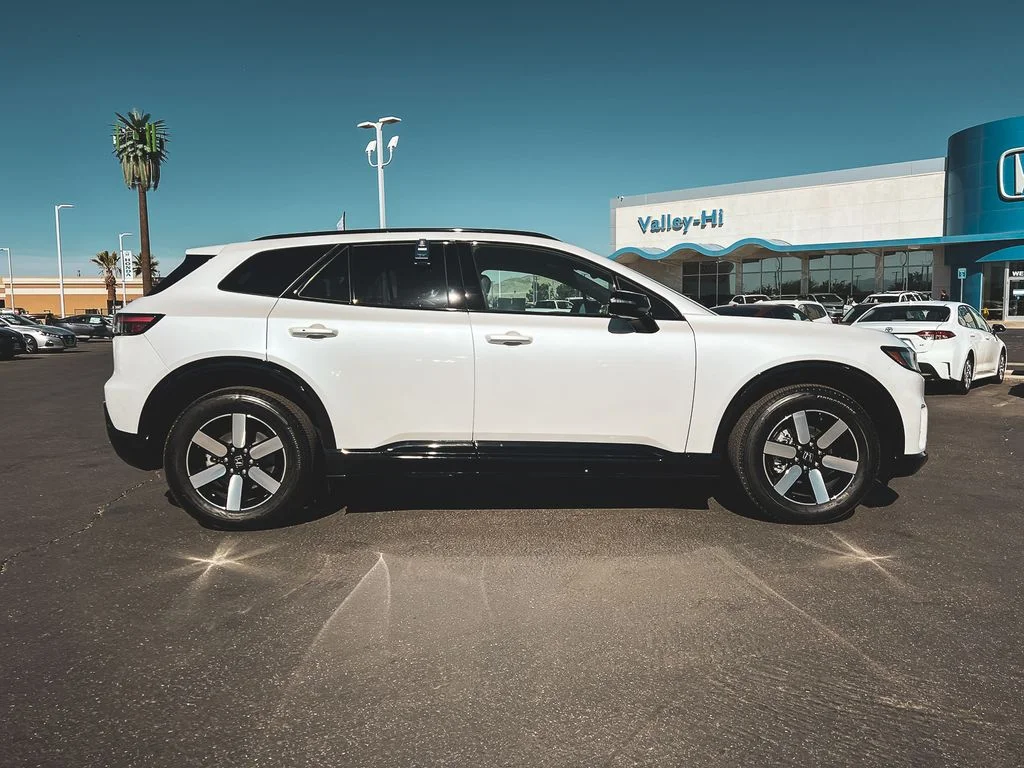 New 2026 Frostline White Pearl Honda Touring image 7