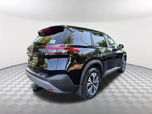 Used 2022 Black Nissan SV FWD image 5