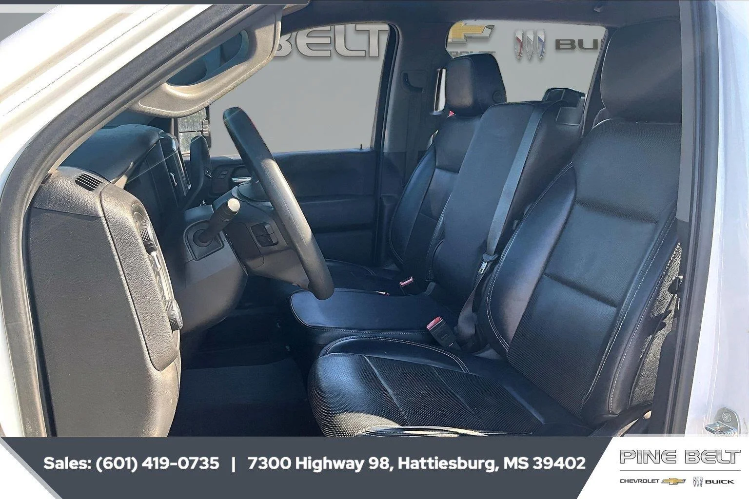 Used 2021 Summit White Chevrolet Custom image 19