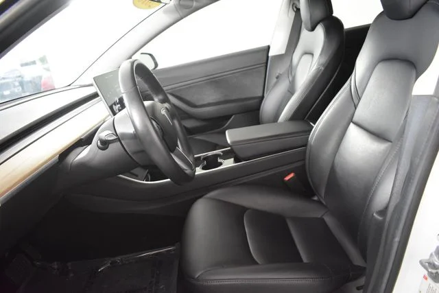 Used 2018 White Tesla Long Range image 23