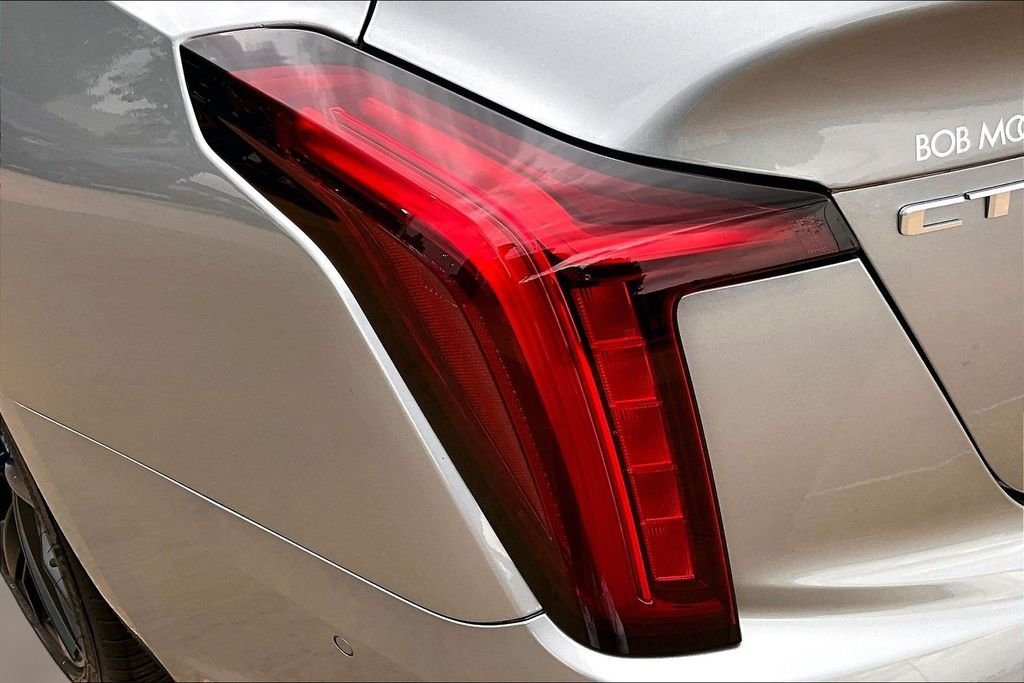 Used 2025 Silver Cadillac Premium Luxury image 32