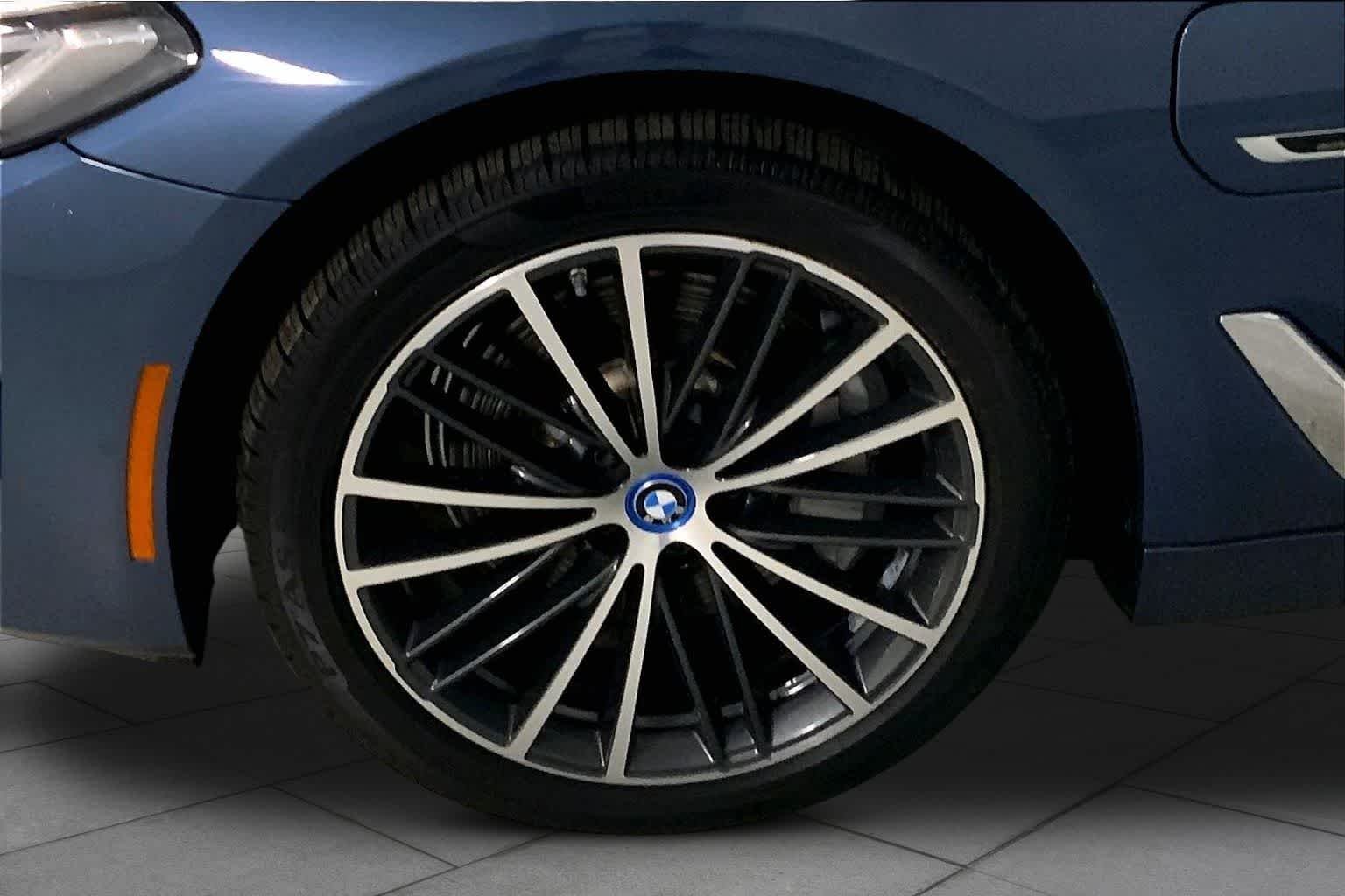Used 2023 Arctic Race Blue Metallic BMW 530e xDrive image 10