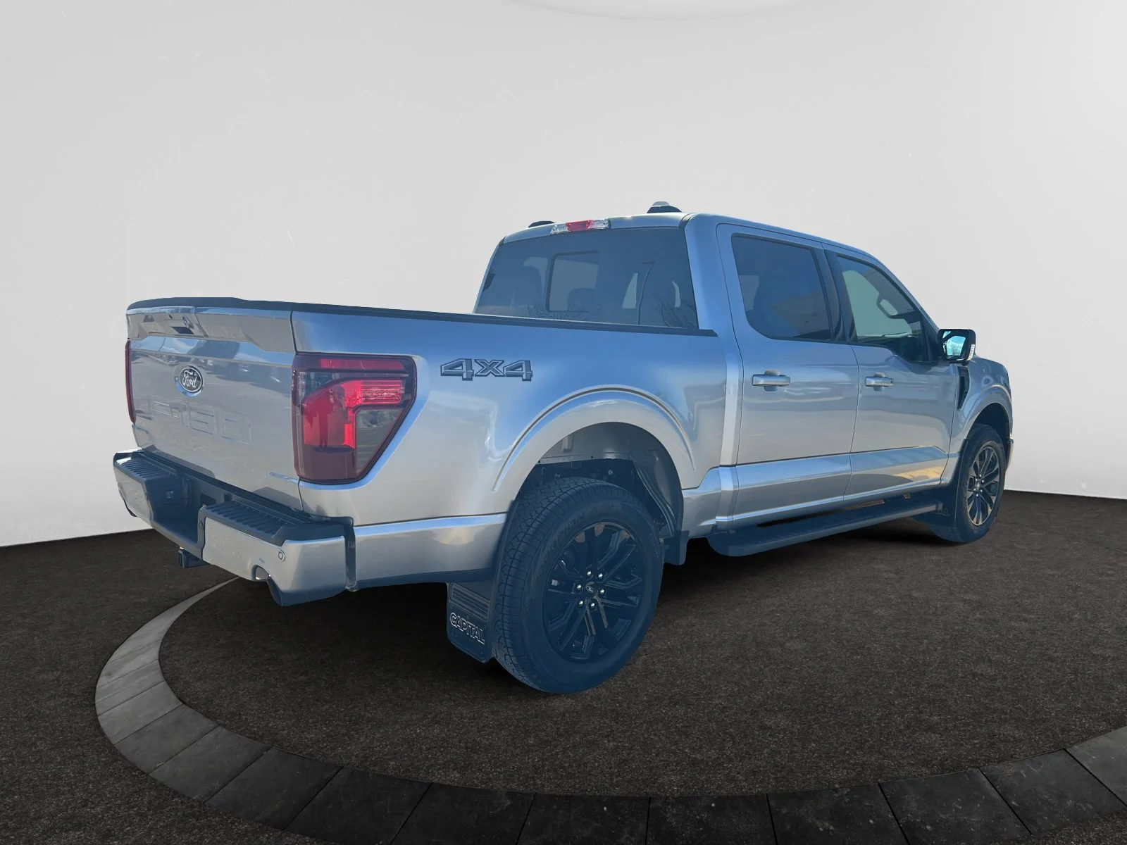New 2026 Iconic Silver Metallic Ford XLT image 5