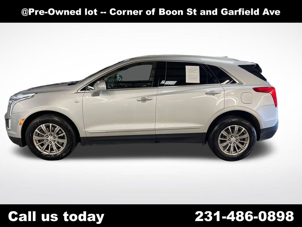 Used 2017 RADIANT SILVER METALLIC Cadillac Luxury AWD image 2