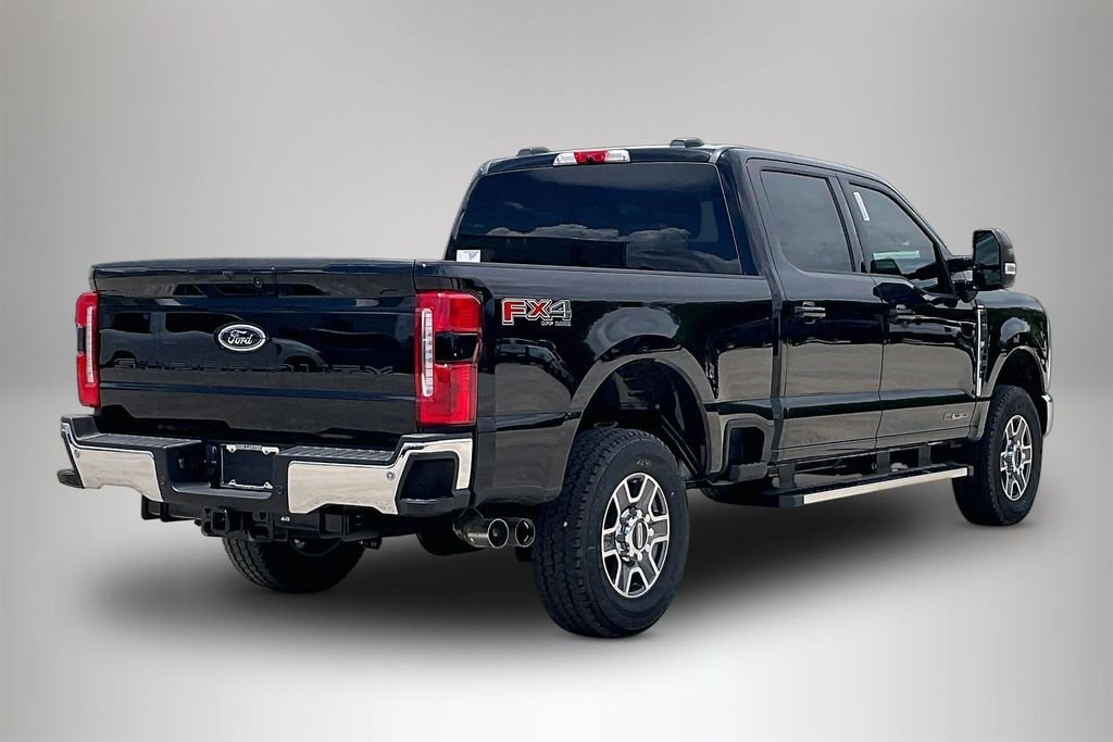 New 2026 Ford Super Duty F-250 Lariat 4D Crew Cab