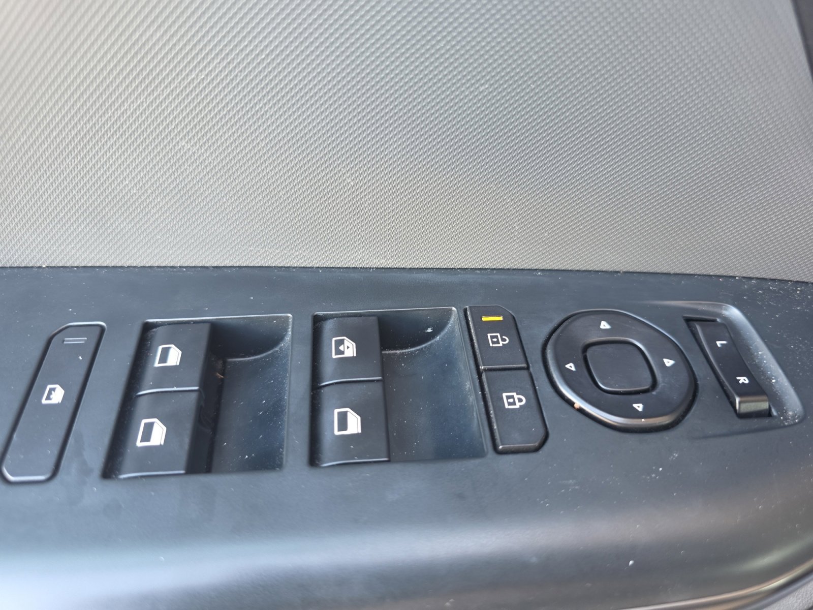 Certified Used 2025 Steel Gray Kia LXS image 26