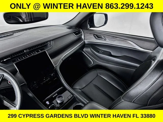 Used 2024  Jeep 4xe image 23