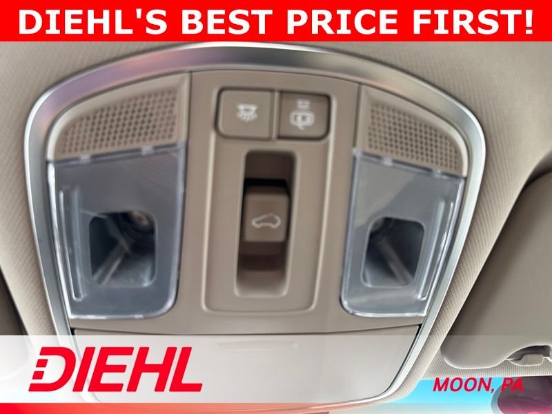 Used 2017 White Hyundai Limited image 34