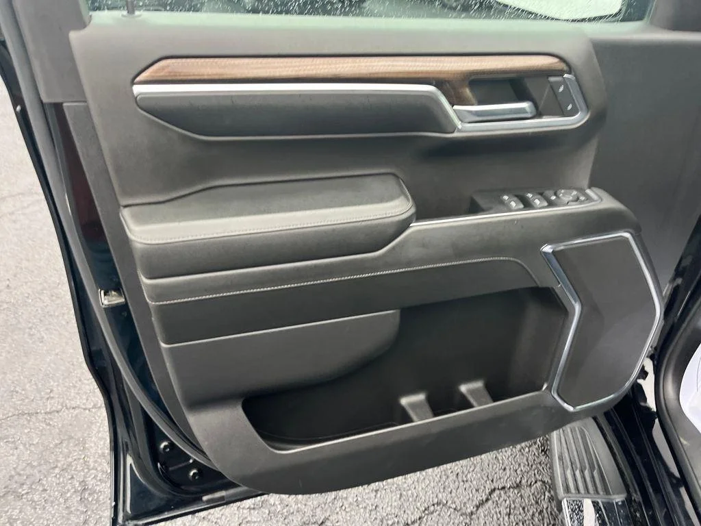 2024 Chevrolet Silverado 1500 LT - Photo 18