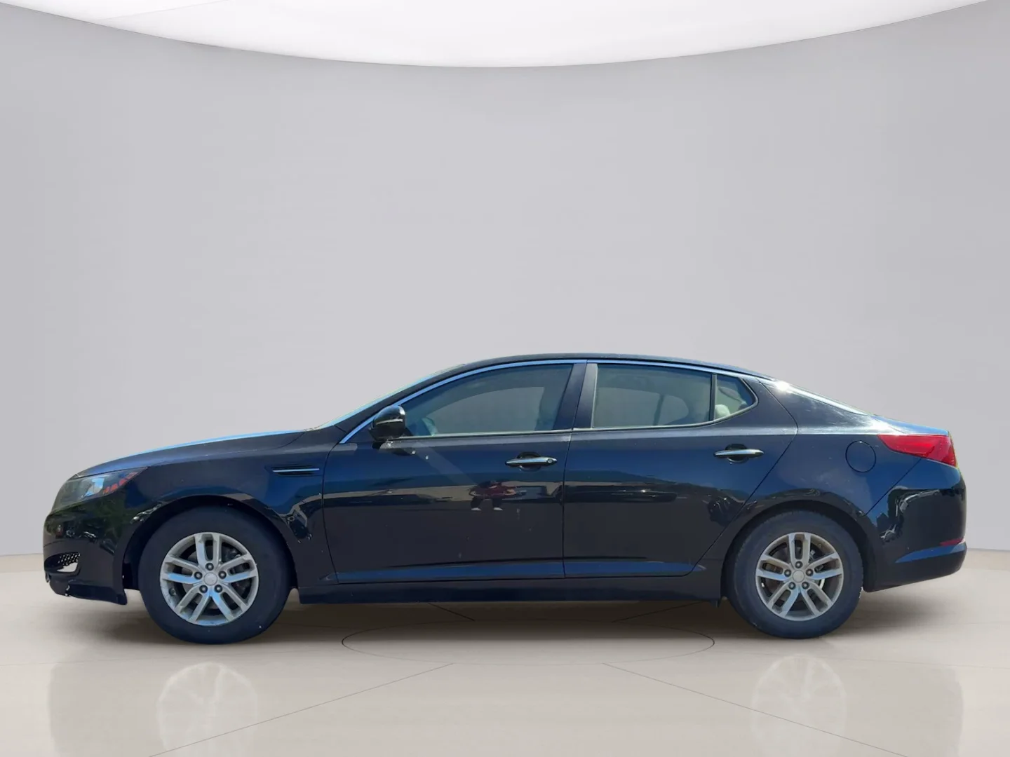 Used 2012 Black Kia LX MT image 2