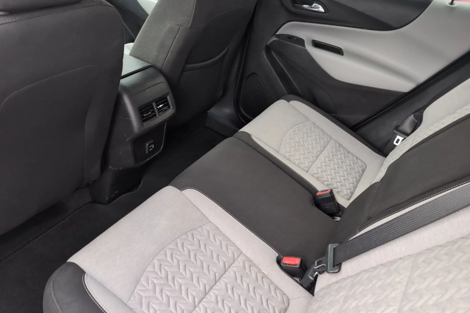 Used 2024 Summit White Chevrolet LS image 13