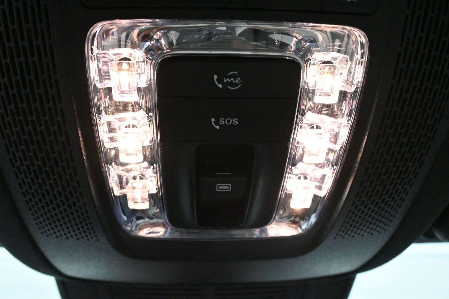 Used 2025 Polar White Mercedes-Benz GLS 450 image 33