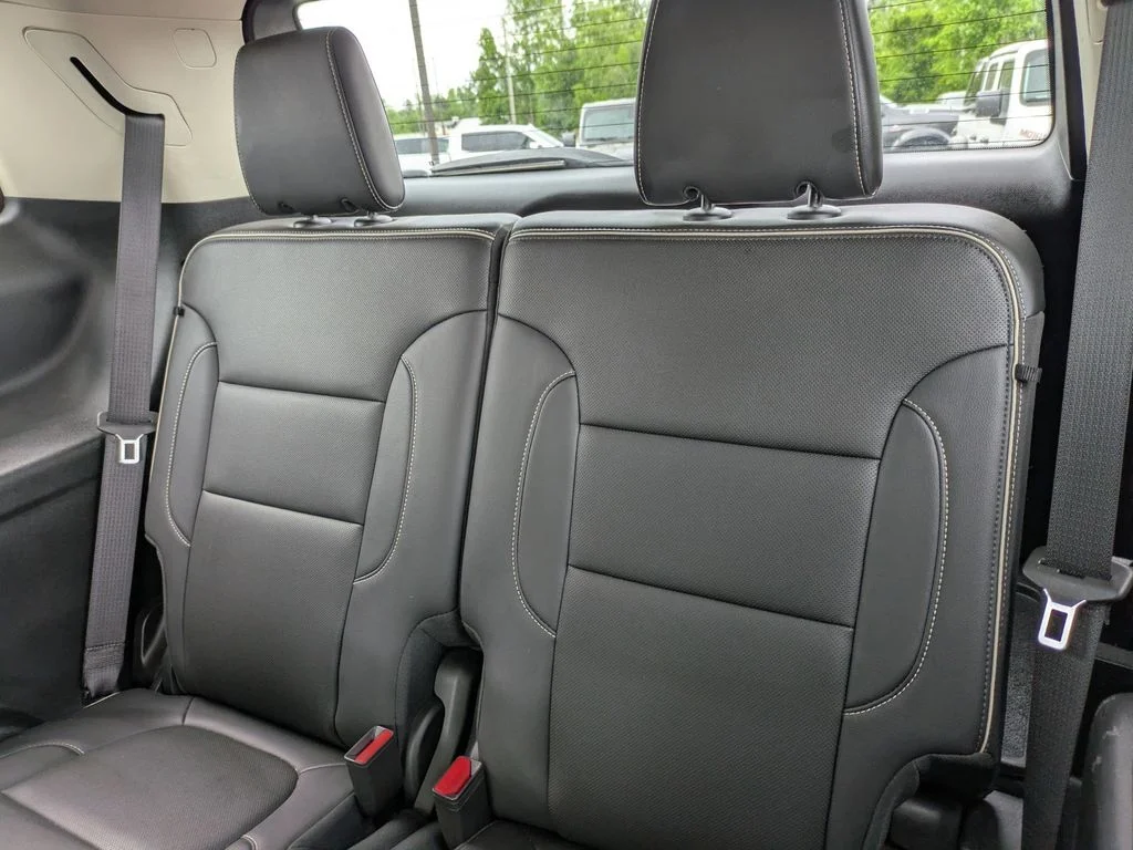 Used 2023  GMC Denali image 14